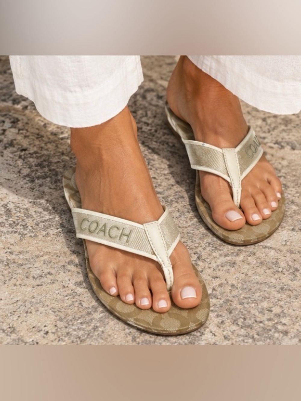 COACH Skyler Web Thong White Sandals A8290 Signature Canvas Flip Flops Sz 8.5B